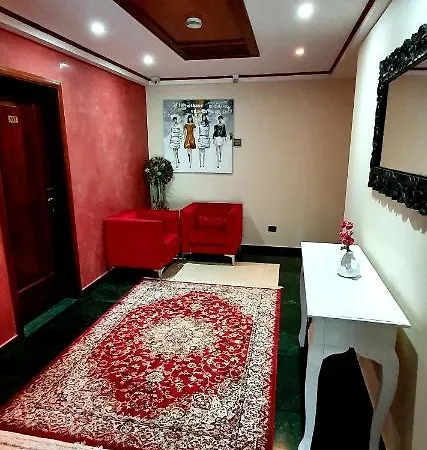 Nov Hotel 4*