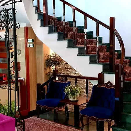 Nov Hotel