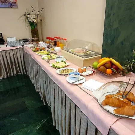 Nov Hotel 4*