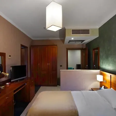 Nov Hotel Tirana